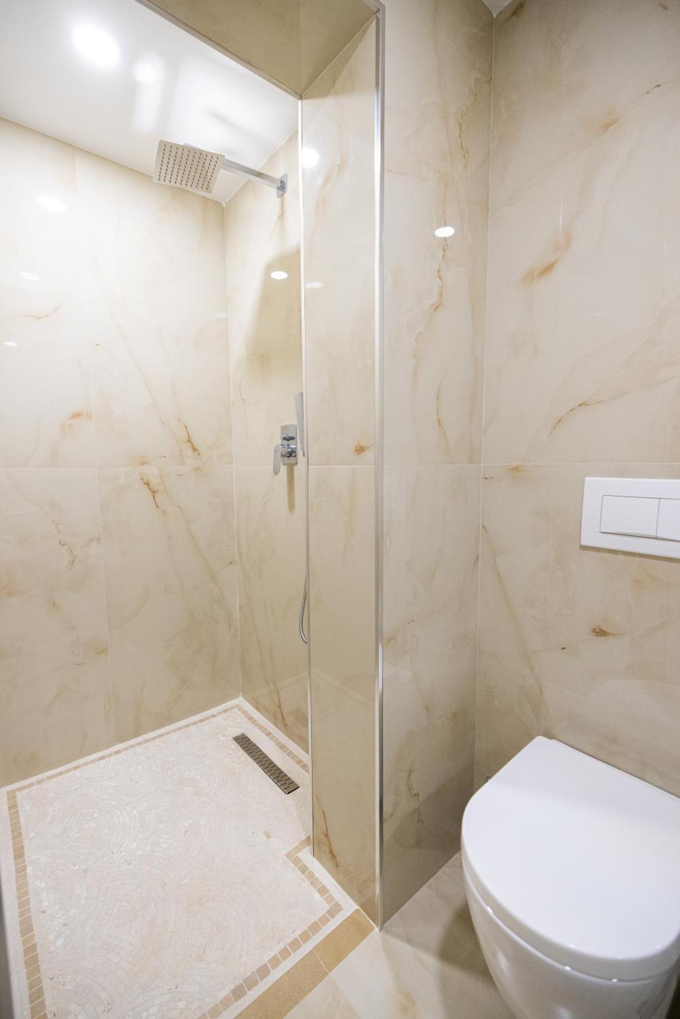 Green Boutique Hotel Vlorë Extérieur photo