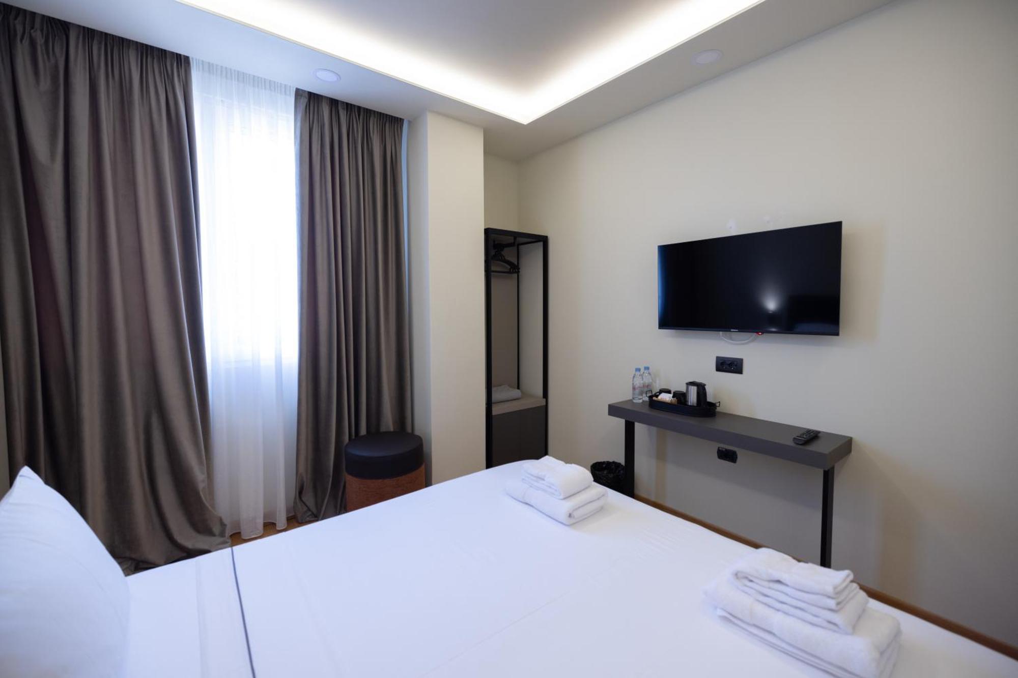Green Boutique Hotel Vlorë Extérieur photo